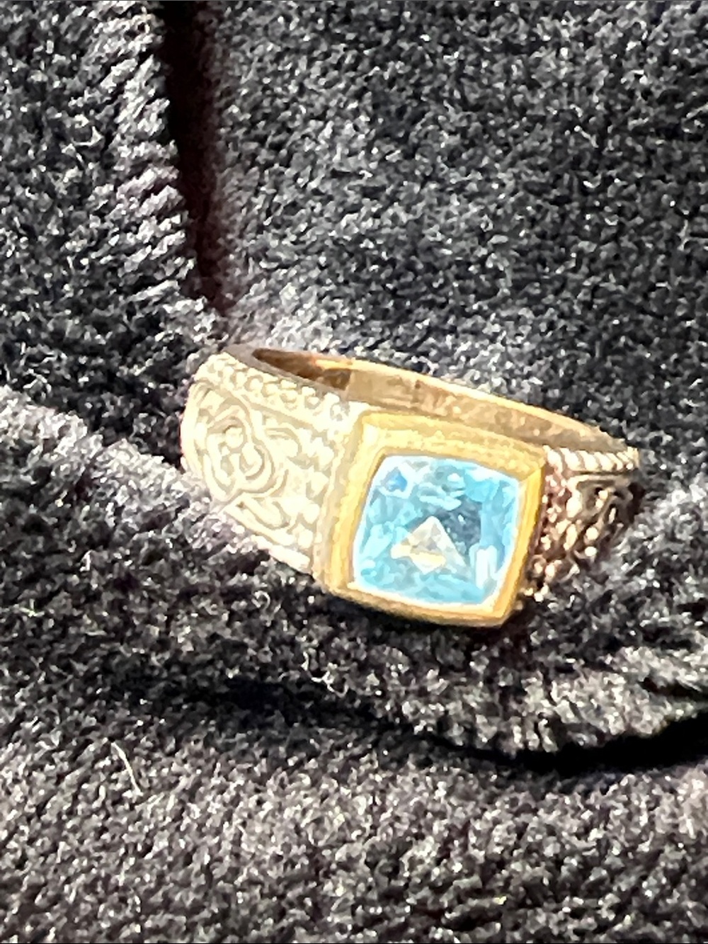 Gold-Tone Blue Stone Filigree Women's Ring
